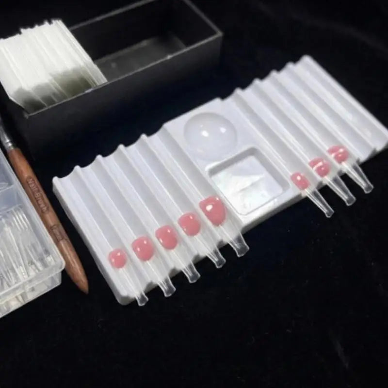 Elegant Nail Art Brush Organizer - Quick Color Mixing & Tool Storage Solution for Professional Salons And Home Use, ideal for supporting and sorting nail tips.